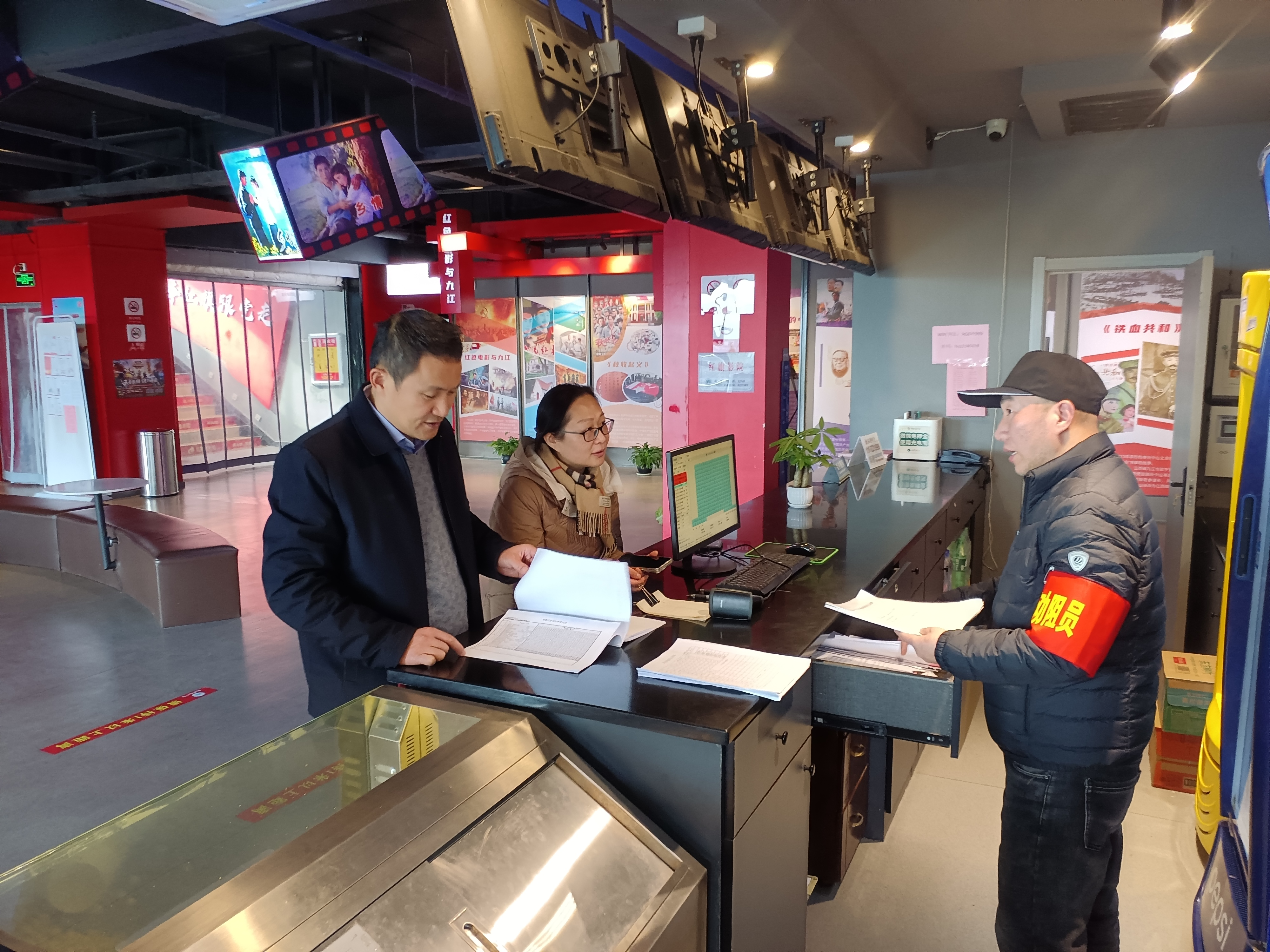 市國控集團黨委副書記、總經(jīng)理項飛深入一線開展安全生產(chǎn)檢查工作