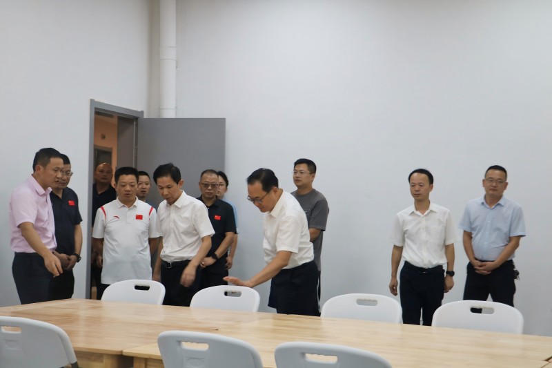 省體育局黨組書記、局長李小平在九江調(diào)研2024年WTA江西網(wǎng)球公開賽籌備工作情況