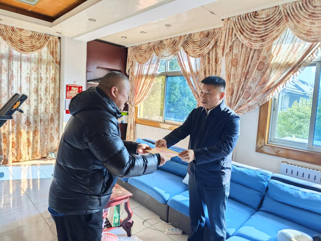 市國(guó)控集團(tuán)開展春節(jié)前走訪慰問活動(dòng)